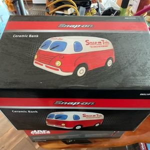 Snap on piggy bank